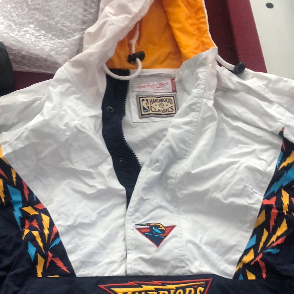 Mitchell and ness Fleas